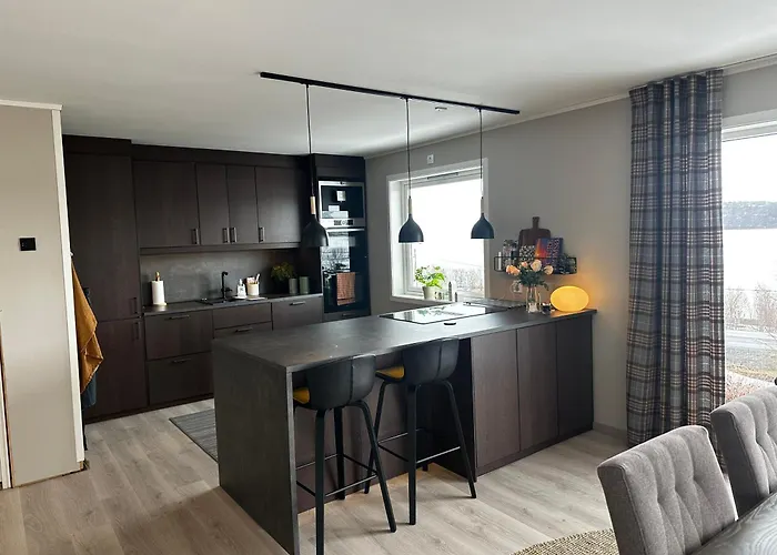 Senja Peak Panorama * Straumstad